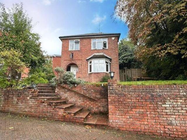 House for sale in Wrecclesham, Fole