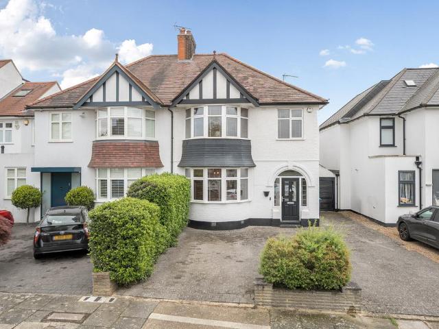 House for rent in Cricklewood, Greater London