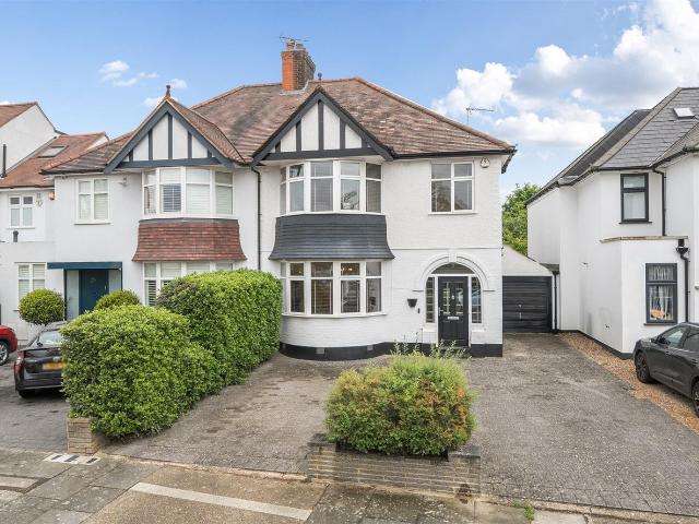House for rent in Cricklewood, Greater London