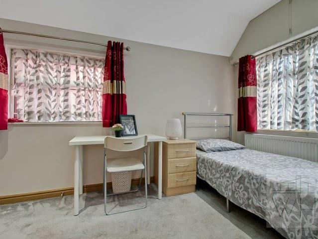 Room for rent in Cricklewood, Greater London