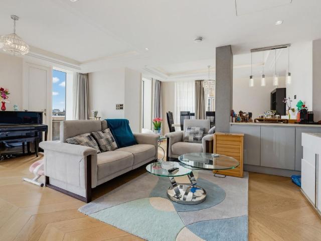 House for rent in St Clement Danes, Greater London
