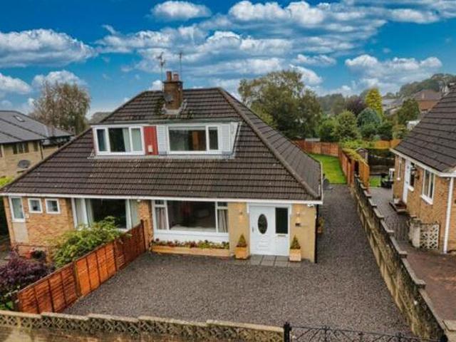 House for sale in Cookridge, West Yorkshire