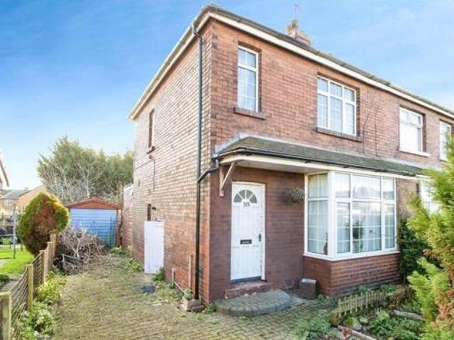 House for sale in Wrenthorpe, West Yorkshire