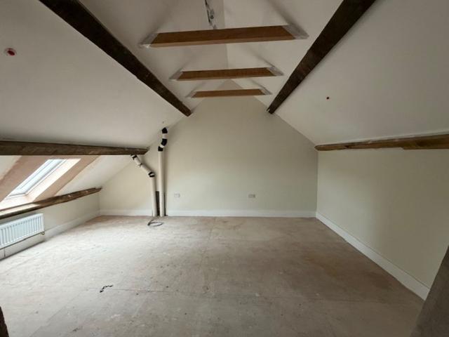 Apartment for rent in Hope, Wales