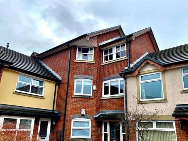 House for sale in Newport