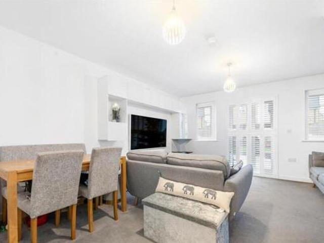 House for sale in Chipping Hill, Essex