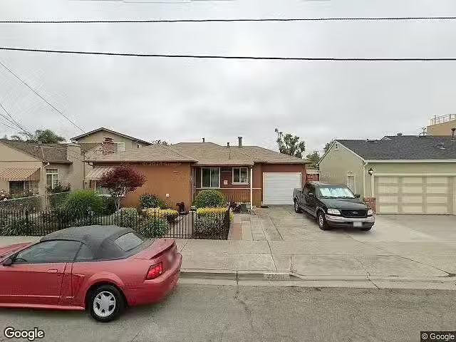 House for rent in Hayward