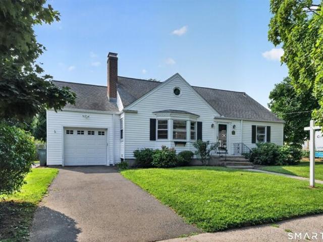House for sale in Hamden, Connecticut