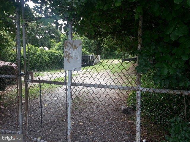 Land for sale in Philadelphia, Pennsylvania