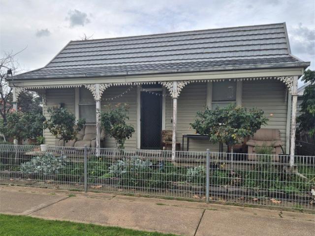 House for sale in Victoria