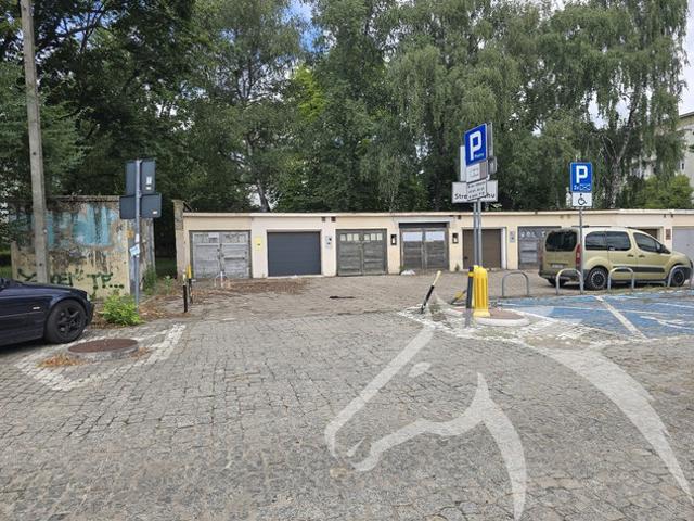 Garaż na sprzedaż w Wrocław, Dolnośląskie