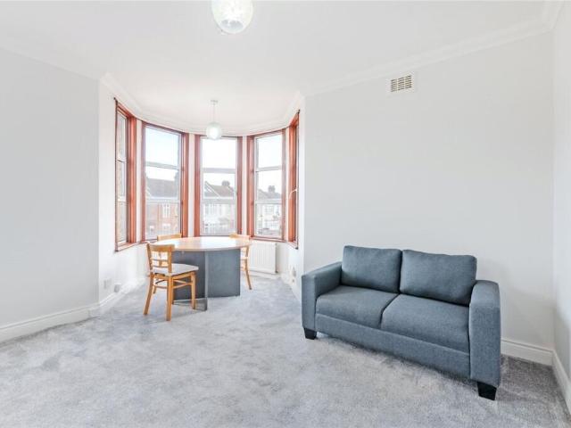 House for rent in Harlesden, Greater London