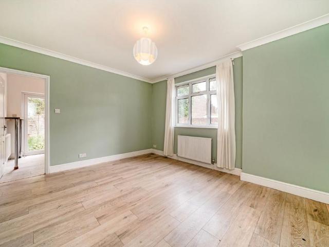 Apartment for rent in Harlesden, Greater London