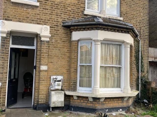 Apartment for rent in Glyndon, Shooters Hill
