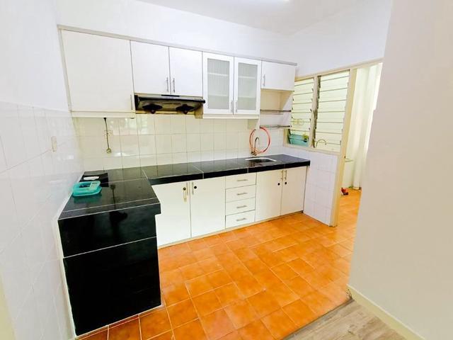 Apartment for rent in Bandar Sri Damansara, Petaling Jaya
