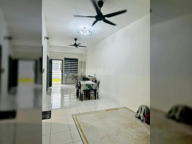 Townhouse for rent in Tanjong Sepat, Selangor