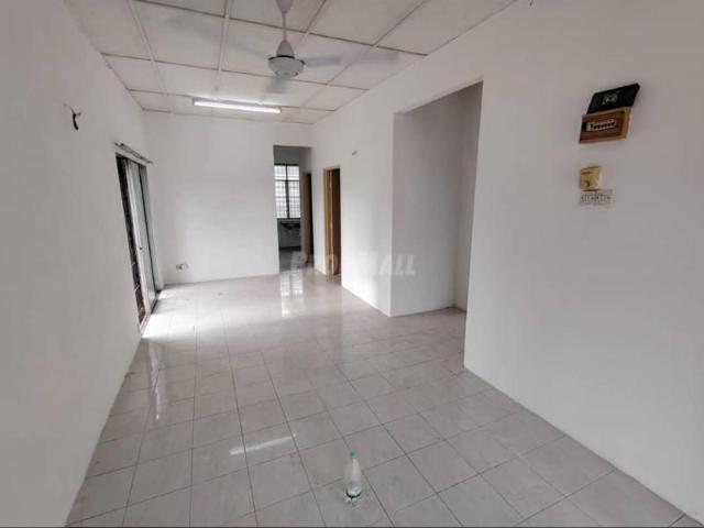 House for rent in Kajang, Langat