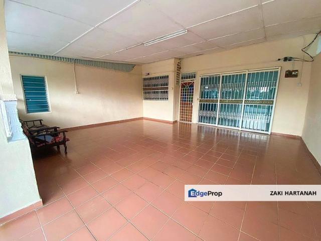 House for sale in Kuala Selangor, Selangor