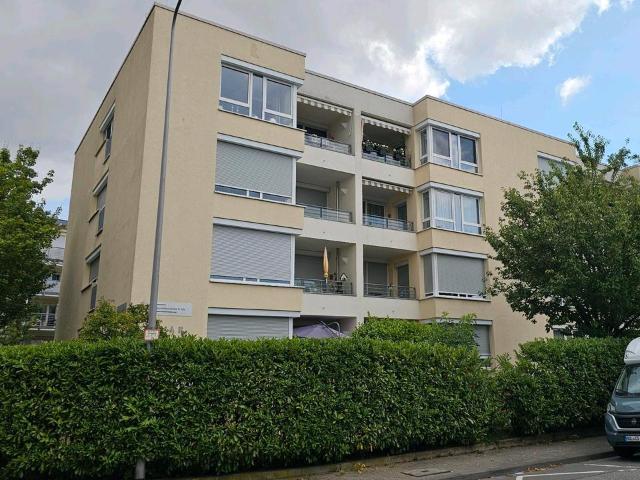 Etagenwohnung kaufen in Wiesbaden, Südost