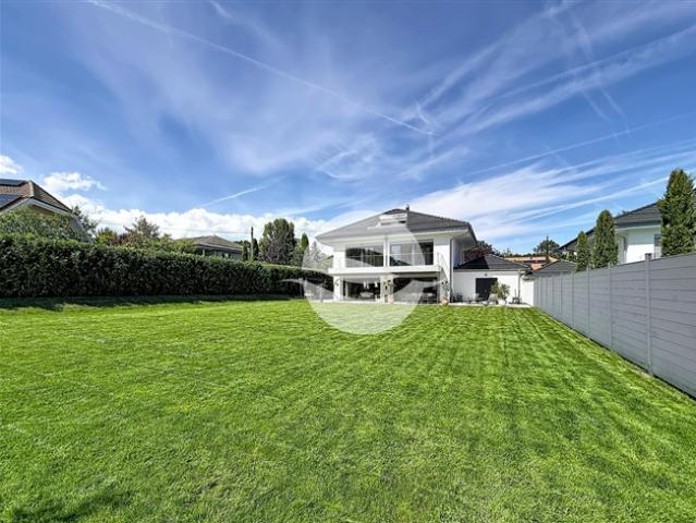 Einfamilienhaus mieten in Mies, Waadt
