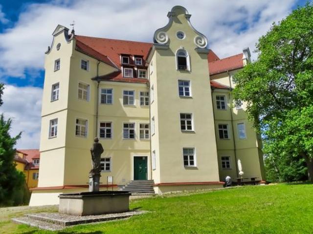 Wohnung kaufen in Erolzheim, Landkreis Biberach