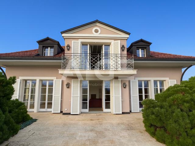 Reihenfamilienhaus kaufen in Mont-sur-Rolle, Waadt