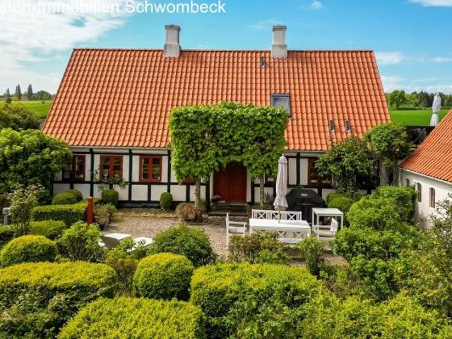 Haus kaufen in Holzdorf, Schleswig-Holstein