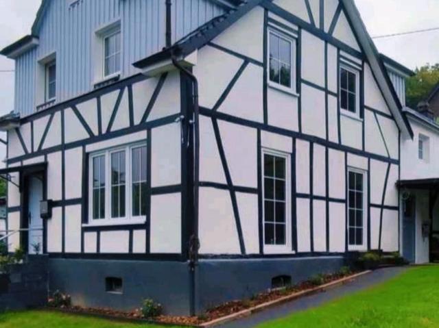 Haus kaufen in Niederseßmar, Gummersbach