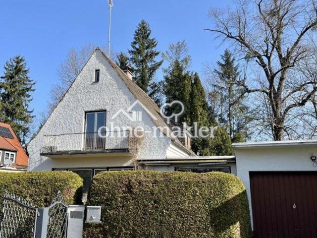Erdgeschosswohnung kaufen in Gauting, Bayern