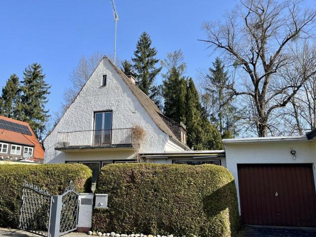 Villa kaufen in Gauting, Bayern