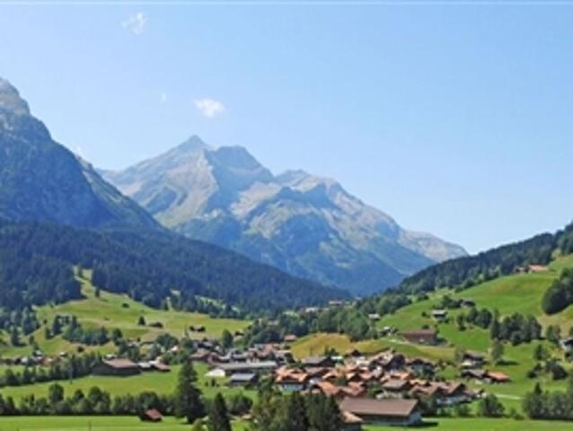 Attikawohnung kaufen in Gsteig bei Gstaad, Bern