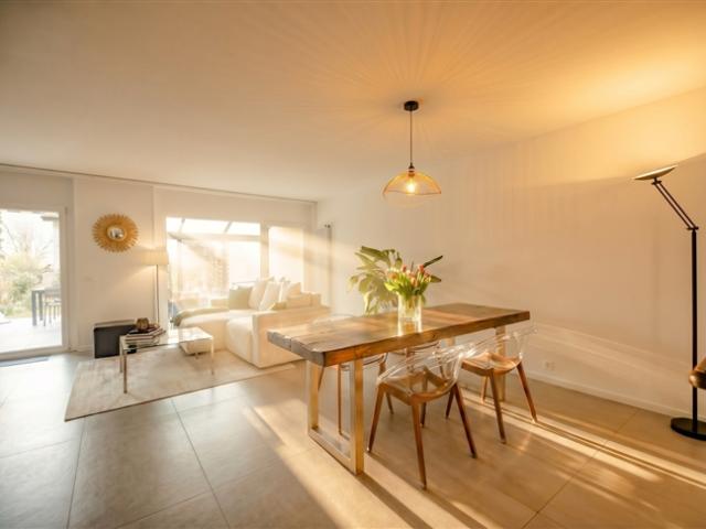 Reihenfamilienhaus kaufen in Renens, Waadt