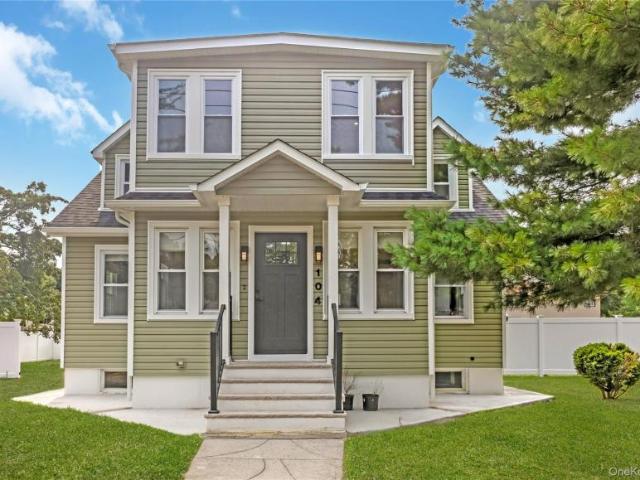 House for sale in Wyandanch, Town of Babylon