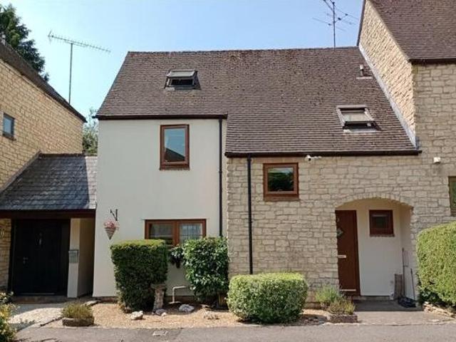 House for sale in Lyons, Greater London