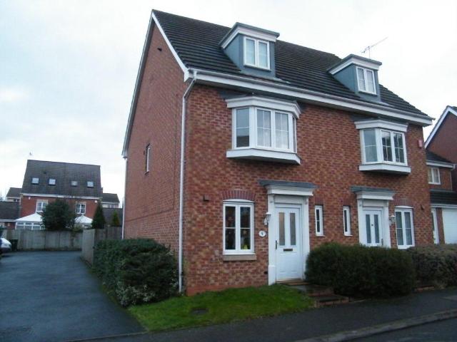 House for rent in Plant's Green, Fold Hill