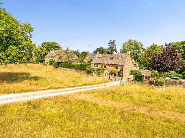 House for rent in Fossebridge, Gloucestershire