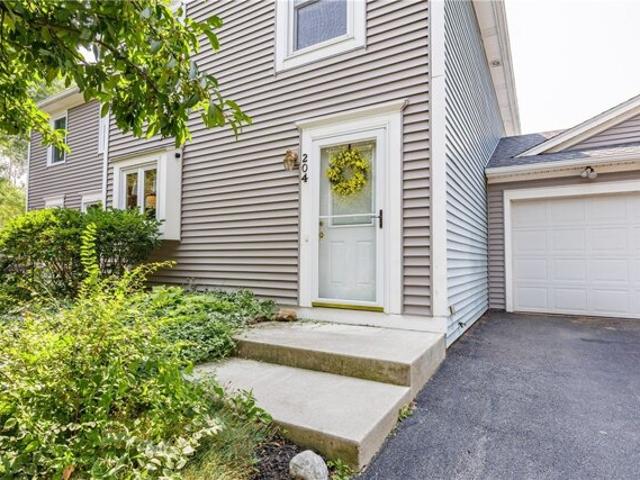 Condo for sale in Webster