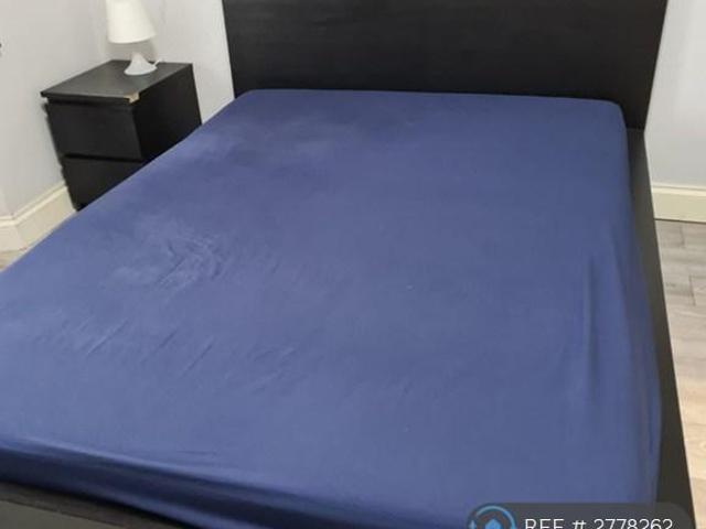 Apartment for rent in Gants Hill, Greater London