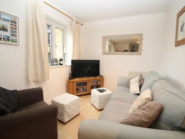 Apartment for rent in High Wycombe Community Board, High Wycombe