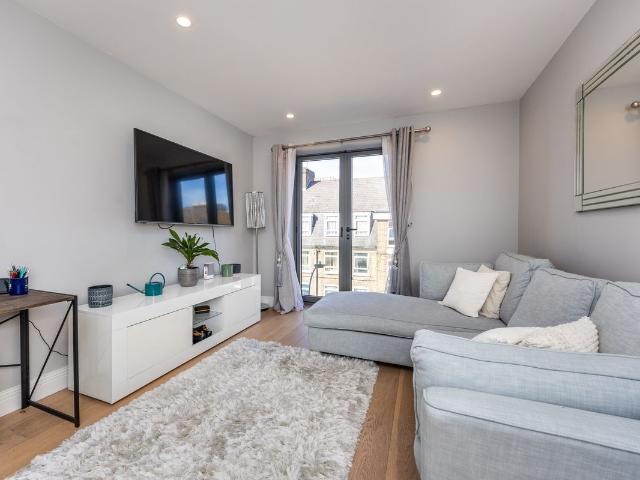 Apartment for rent in London Borough of Hammersmith and Fulham, Greater London