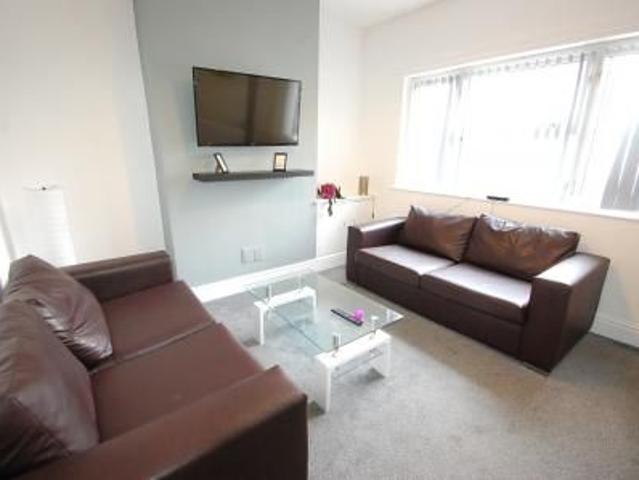 House for rent in Horninglow, East Staffordshire