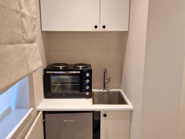 Studio for rent in Hendon Central, Greater London