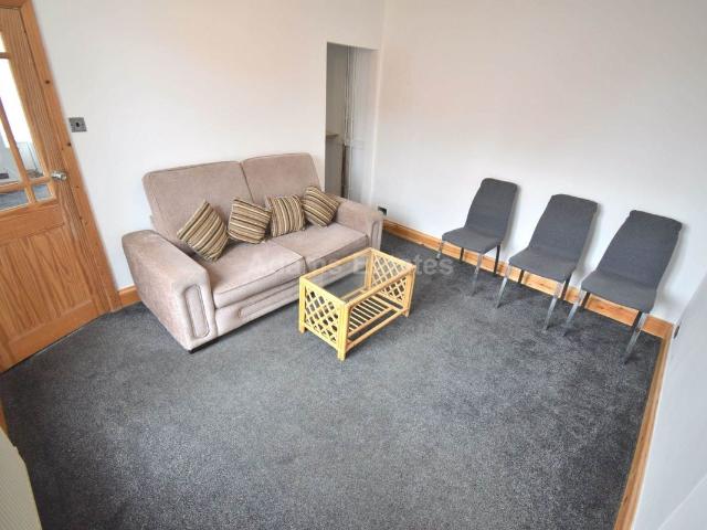 House for rent in Newtown, Reading