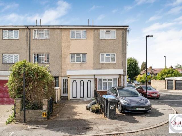 House for rent in Edmonton, Greater London