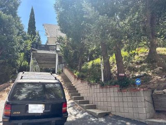 House for sale in Cedarpines Park, California