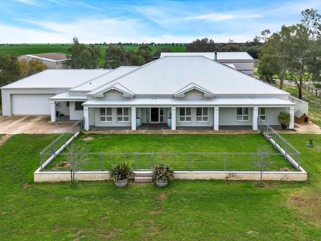 House for sale in Lower Light, South Australia