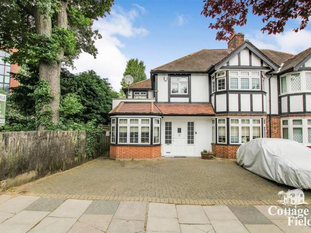 House for rent in Southgate, Oakwood