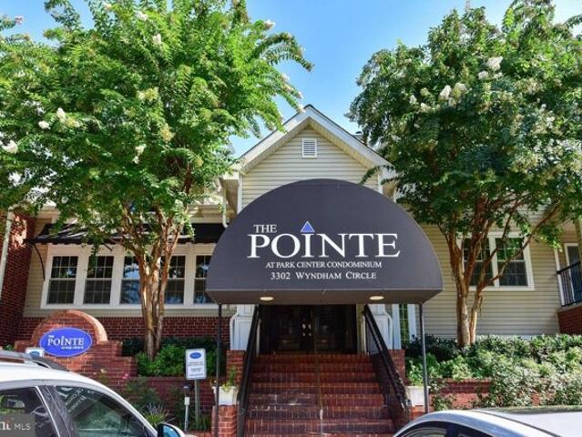 Condo for sale in Alexandria
