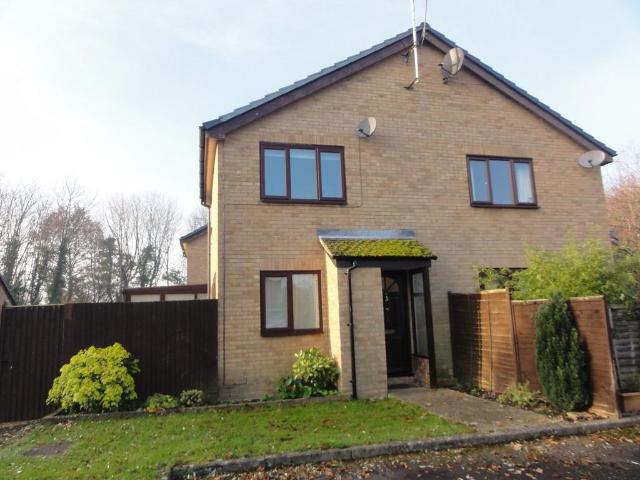 House for rent in Fole, Surrey