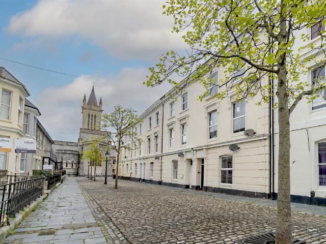 Apartment for rent in Stonehouse, Mount Wise